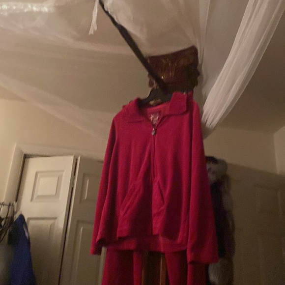 Burgundy 2 pcs velour jogging suit - Picture 4 of 4